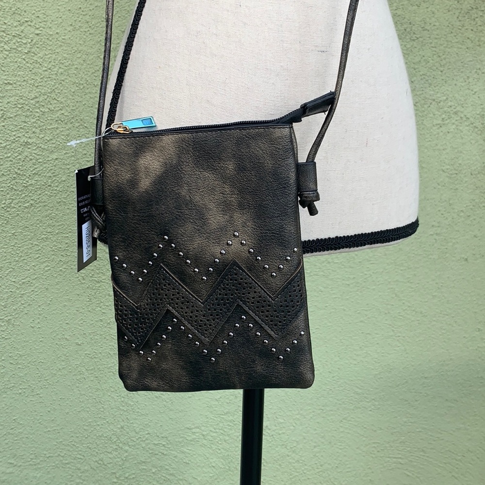 Memories small crossover bag with pocket on back for phone brown distressed